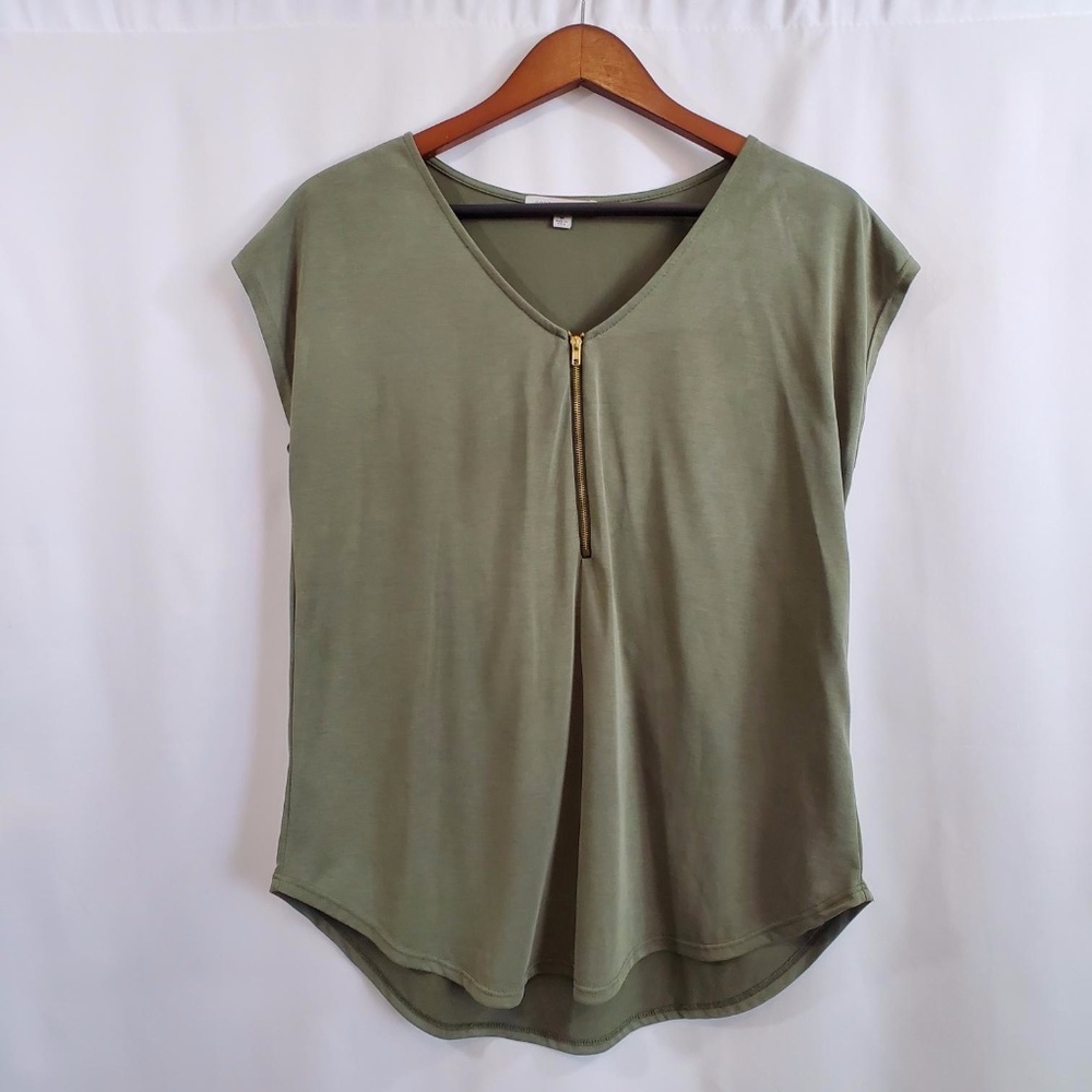 Green Envelope Olive Green Top with Zipper  Medium